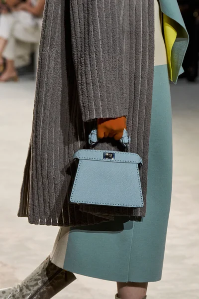 Look 152